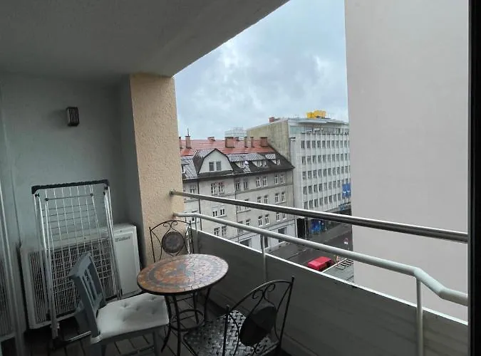 Mr And Mrs Bright 5 Apartma Ljubljana