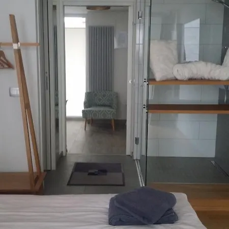 Mr And Mrs Bright 5 Lublana